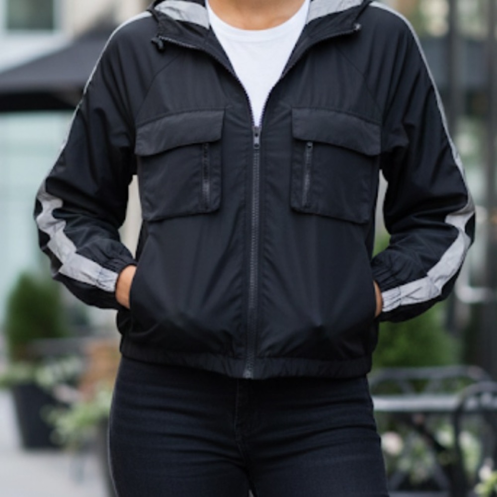 Forever 21 Colorblock Utility Jacket with Hood Black White Medium - Picture 1 of 9
